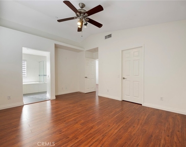 1760 Taylor Lane - Photo Thumbnail 16