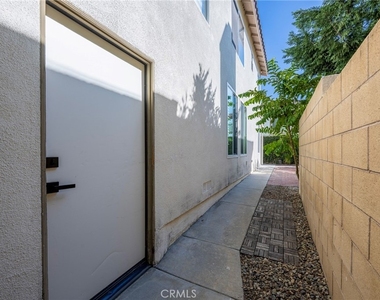 1760 Taylor Lane - Photo Thumbnail 25