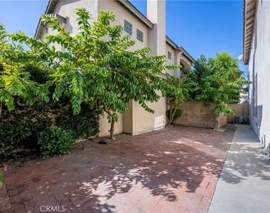 1760 Taylor Lane - Photo Thumbnail 30