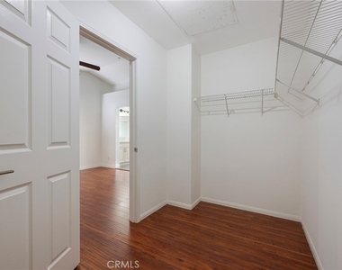1760 Taylor Lane - Photo Thumbnail 17