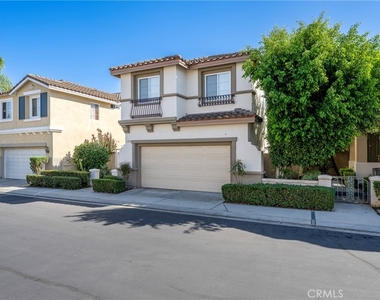 1760 Taylor Lane - Photo Thumbnail 1