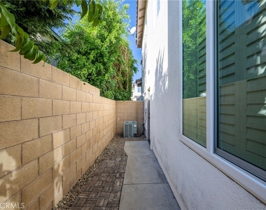 1760 Taylor Lane - Photo Thumbnail 28