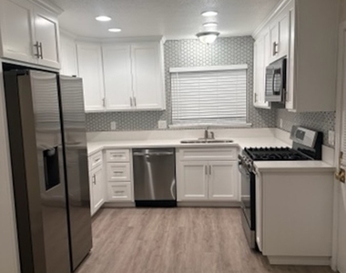 26397 Katharin Street - Photo Thumbnail 6