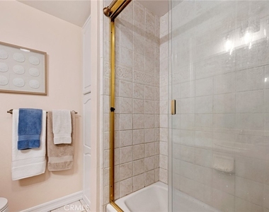 635 S Prospect Avenue - Photo Thumbnail 21