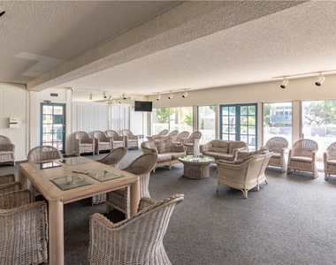 635 S Prospect Avenue - Photo Thumbnail 30