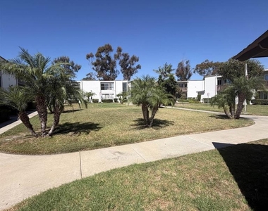 285 Moss Street - Photo Thumbnail 16