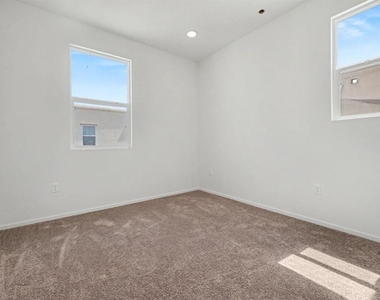 1320 Calle Sandcliff - Photo Thumbnail 22