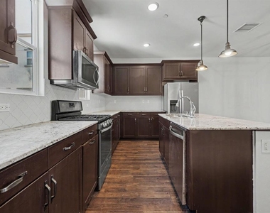 1320 Calle Sandcliff - Photo Thumbnail 11