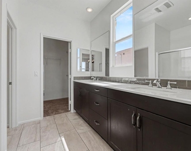1320 Calle Sandcliff - Photo Thumbnail 18