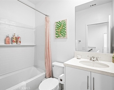 1607 W Bushell St - Photo Thumbnail 7