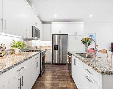 1607 W Bushell St - Photo Thumbnail 23