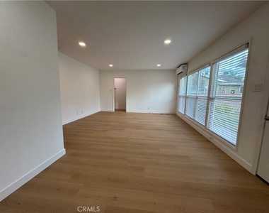 7502 Fostoria Street - Photo Thumbnail 14