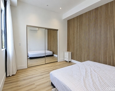 9984 Petunia Avenue - Photo Thumbnail 18