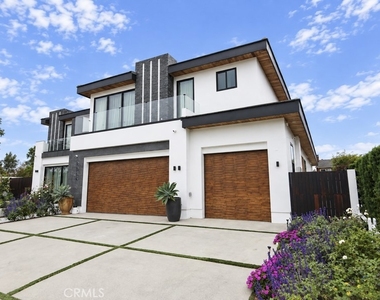 9984 Petunia Avenue - Photo Thumbnail 1