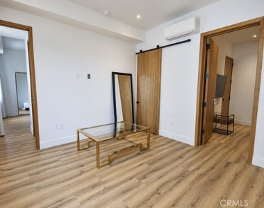 9984 Petunia Avenue - Photo Thumbnail 7
