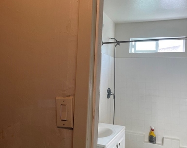 129 E Wakefield Avenue - Photo Thumbnail 12