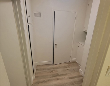 129 E Wakefield Avenue - Photo Thumbnail 9