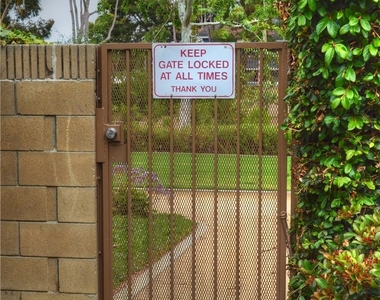 33852 Del Obispo Street - Photo Thumbnail 17