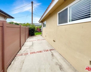 1106 W Paseo Del Mar - Photo Thumbnail 15