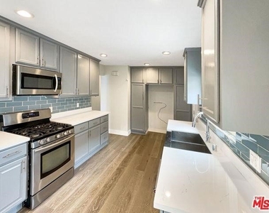 1106 W Paseo Del Mar - Photo Thumbnail 5