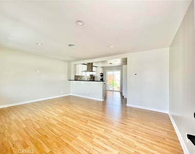 1815 E Palm Avenue - Photo Thumbnail 1