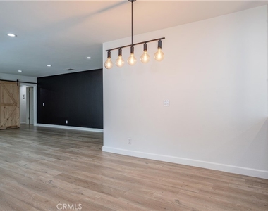 1340 Ridgecrest Street - Photo Thumbnail 4