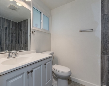1340 Ridgecrest Street - Photo Thumbnail 14