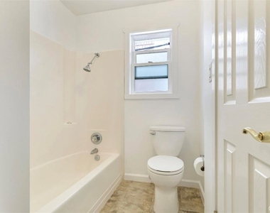 117 1/2 Amethyst Ave - Photo Thumbnail 6