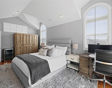 412 Colton Street - Photo Thumbnail 17