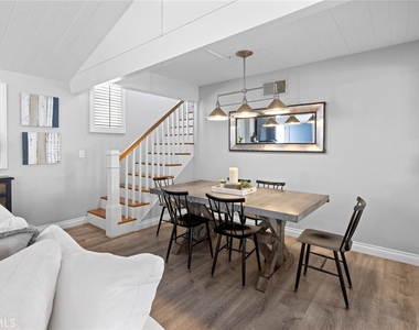 412 Colton Street - Photo Thumbnail 4