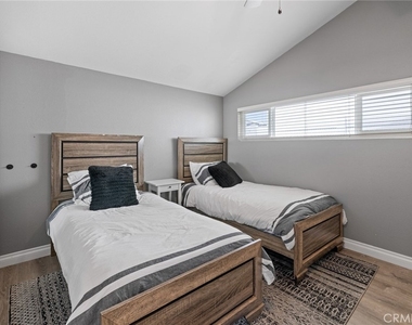 412 Colton Street - Photo Thumbnail 26