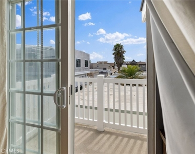 412 Colton Street - Photo Thumbnail 22