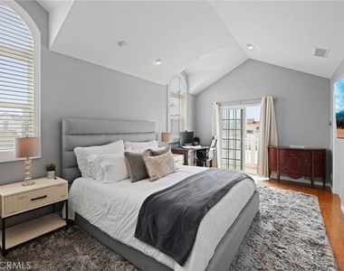 412 Colton Street - Photo Thumbnail 16