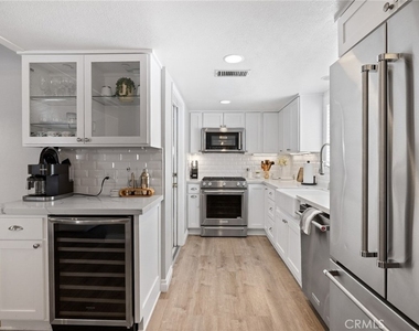 412 Colton Street - Photo Thumbnail 12