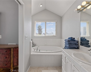 412 Colton Street - Photo Thumbnail 20