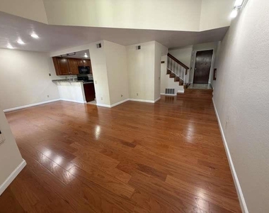 4709 Malero Place - Photo Thumbnail 3