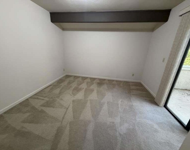 4709 Malero Place - Photo Thumbnail 26