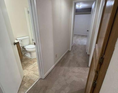 4709 Malero Place - Photo Thumbnail 16