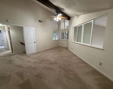 4709 Malero Place - Photo Thumbnail 18