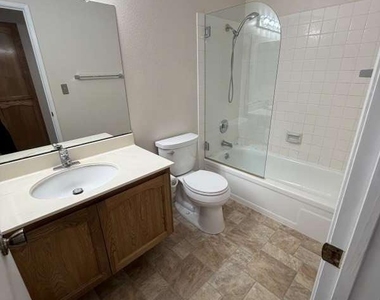 4709 Malero Place - Photo Thumbnail 23