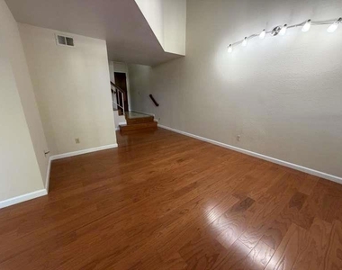 4709 Malero Place - Photo Thumbnail 5