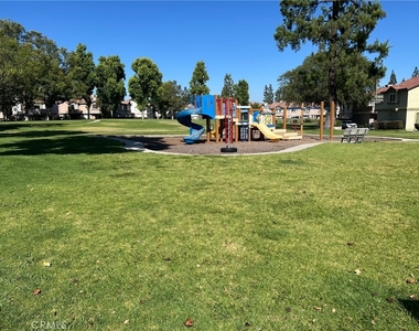 8350 Spring Desert Place - Photo Thumbnail 8