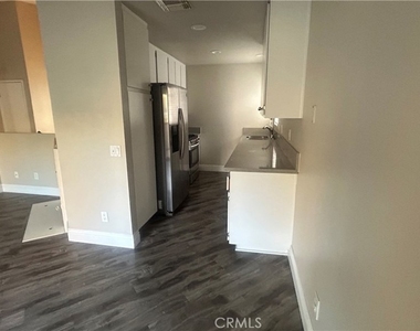 8350 Spring Desert Place - Photo Thumbnail 17