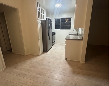 1435 N Fairfax - Photo Thumbnail 3