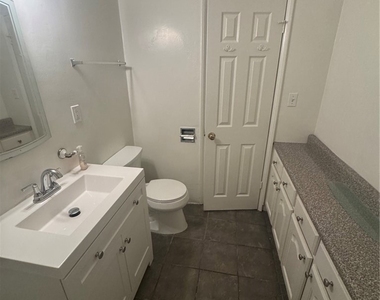 1435 N Fairfax - Photo Thumbnail 6