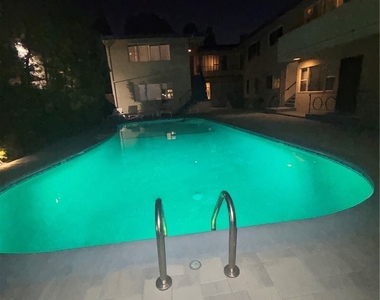 1435 N Fairfax - Photo Thumbnail 8