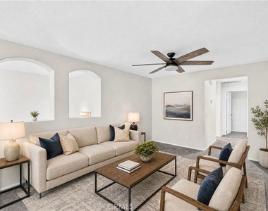 15635 Lasselle - Photo Thumbnail 5