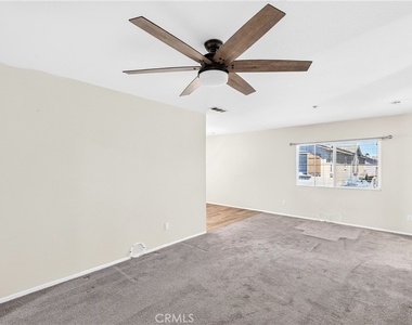 15635 Lasselle - Photo Thumbnail 8