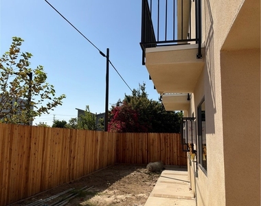 908 Lakme Avenue - Photo Thumbnail 14