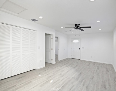 4521 Emerson Street - Photo Thumbnail 5